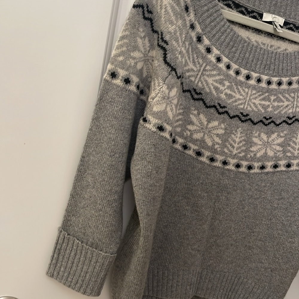 Joie Wool/ Cashmere Sweater - Picture 4 of 5
